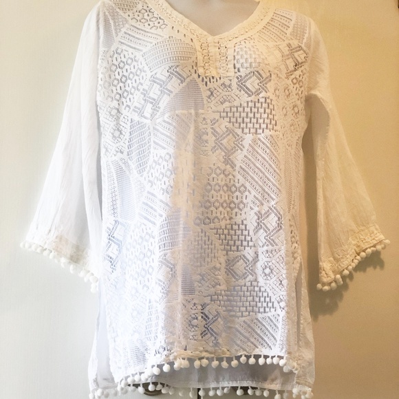 Lovely White Lacey Coverup Size: Large - Picture 5 of 8